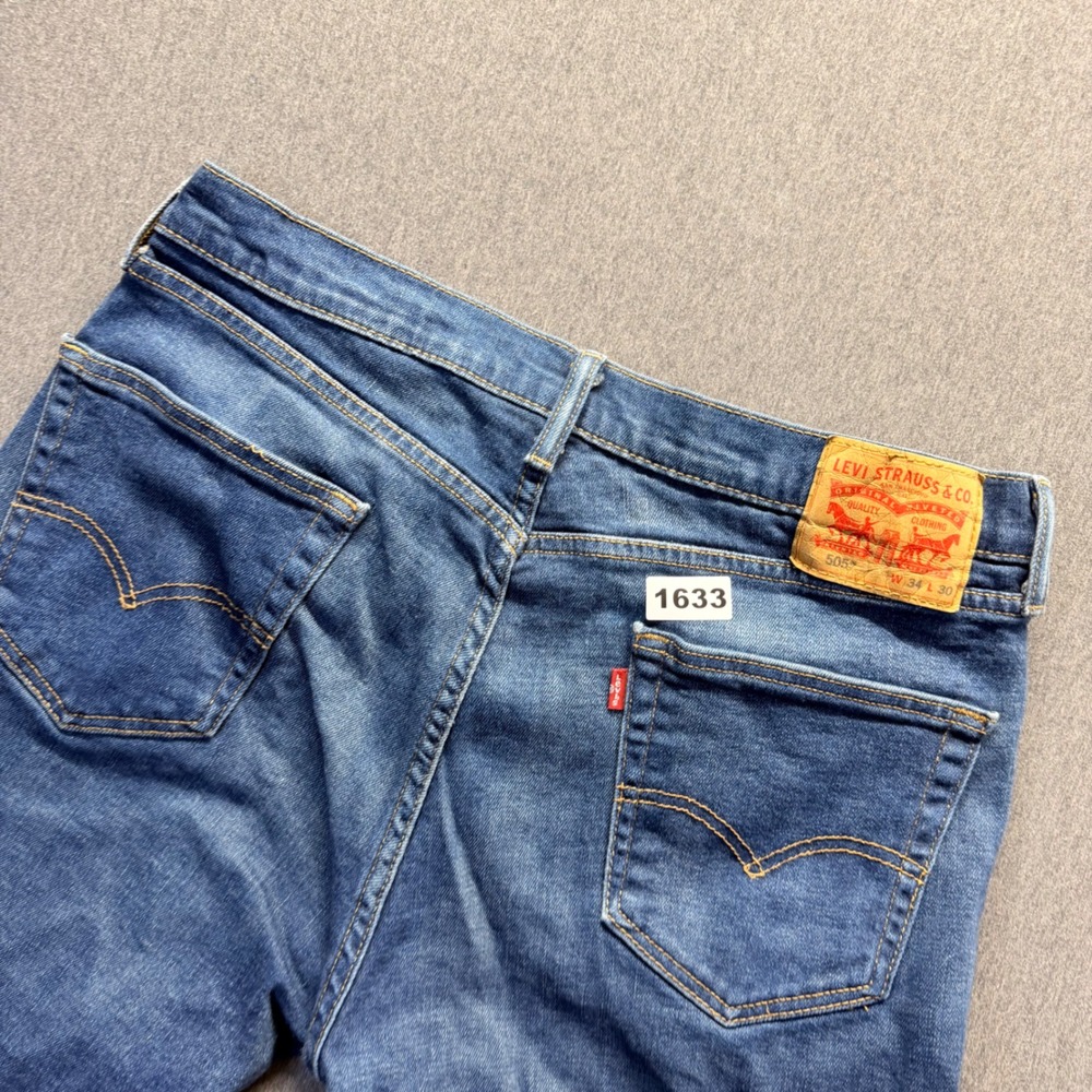 Levis 505 Regular Fit Jeans Mens 34x30 Medium Wash Blue Straight Leg Denim